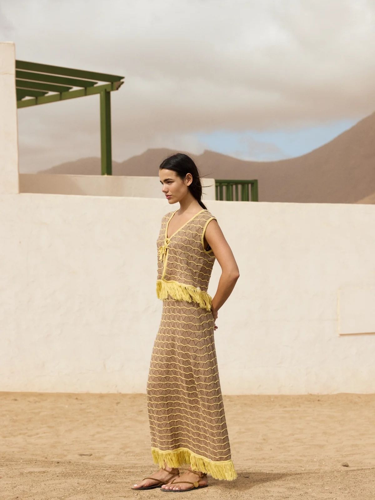 Camaria set sand