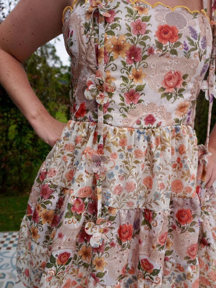 Vestido Mini Floral Romántico