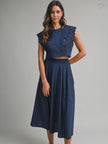 Set Midi Azul Elegante con Falda y Blusa Bordada