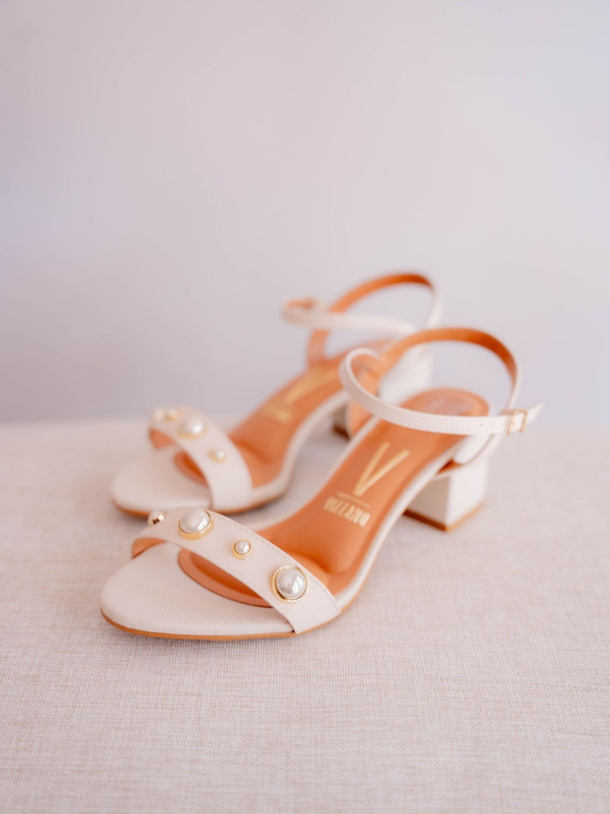 Sandalias 4 perlas ivory