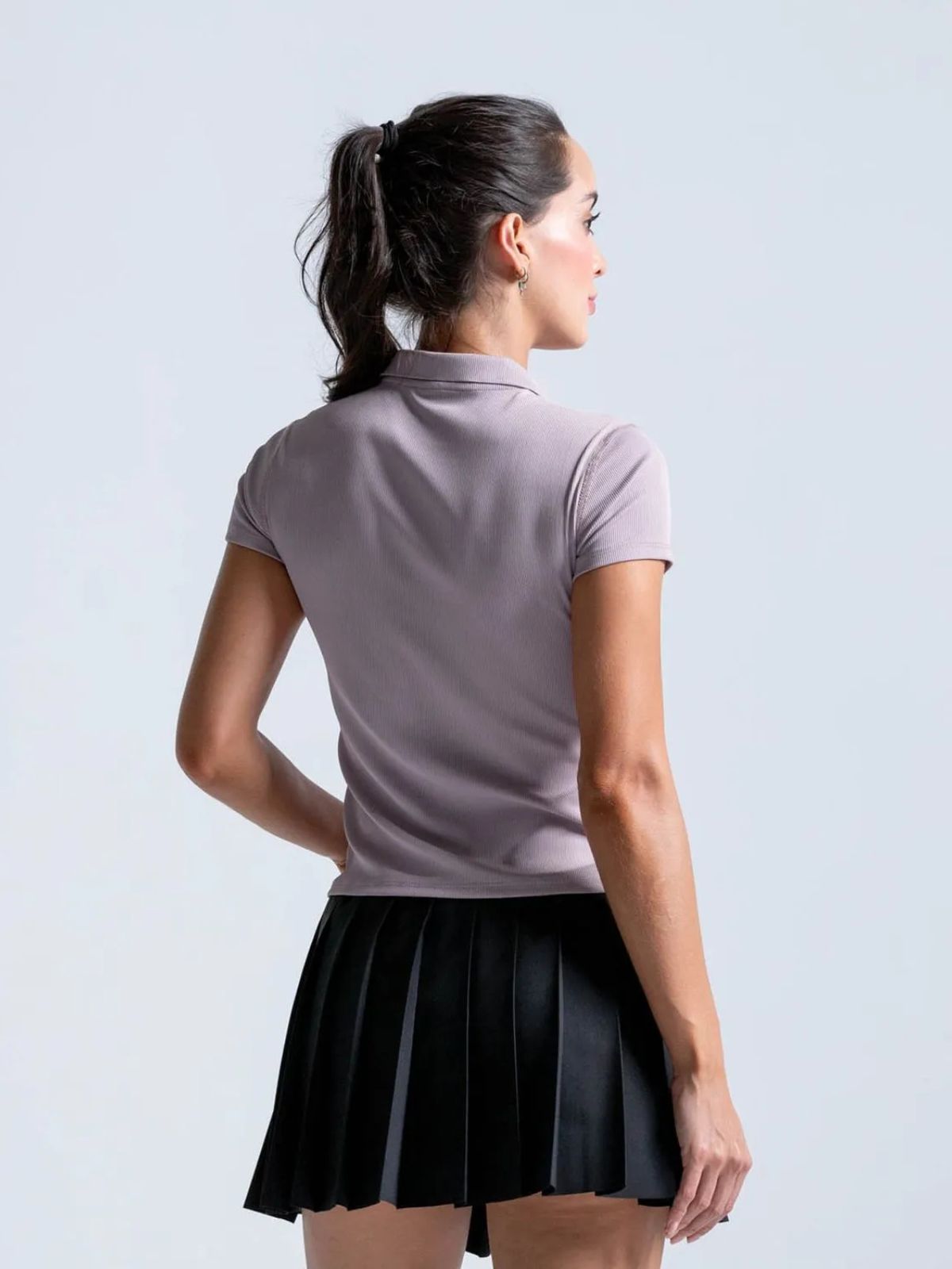 Polo En Tela Acanalada Y Con Cremallera, Color Mora Para Mujer