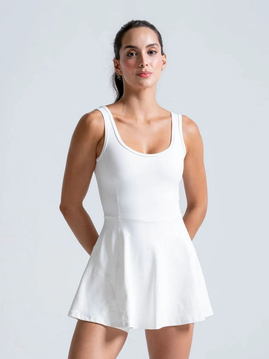 Vestido deportivo blanco